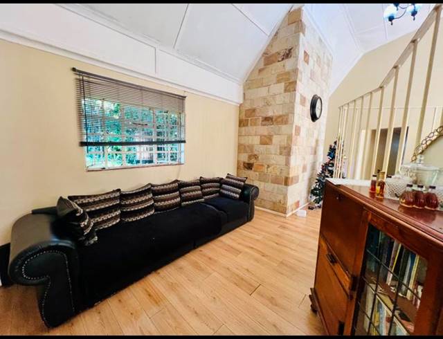 4 BEDROOM HOUSE FOR SALE IN BLACKRIDGE